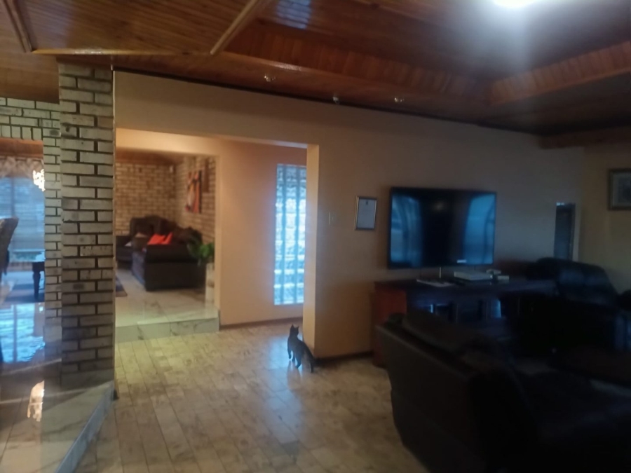 3 Bedroom Property for Sale in Roylglen Gardens Northern Cape